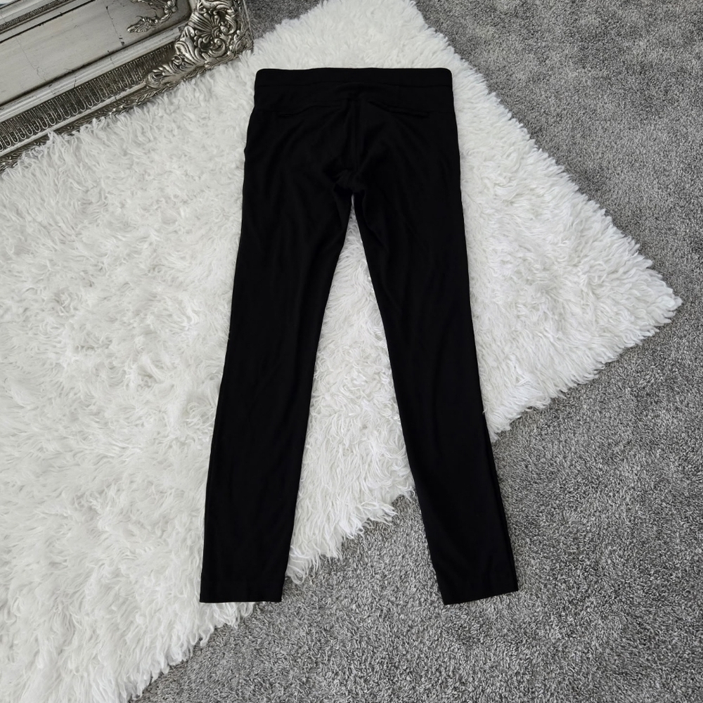 Athleta Pants Skinny Leg Zipper Waist. Size 6. Black. RN# 54023. Good preowned c